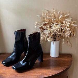 Vintage Mila Paoli Black Leather Square Toe Heeled Boots